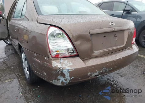 2002 Hyundai Elantra Gls z USA, uszkodzony, nr VIN KMHDN45D82U319515